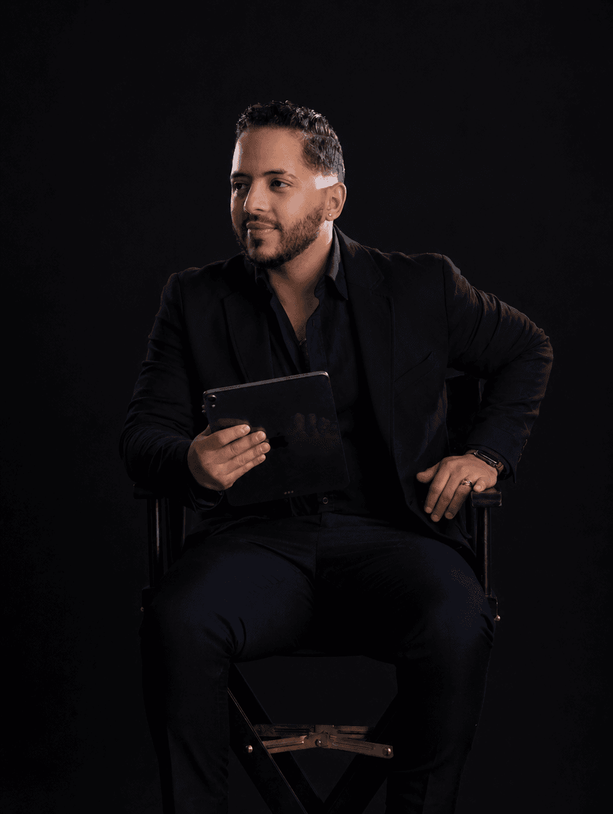 Albert Espinal — Founder & Director Creativo de Alzy